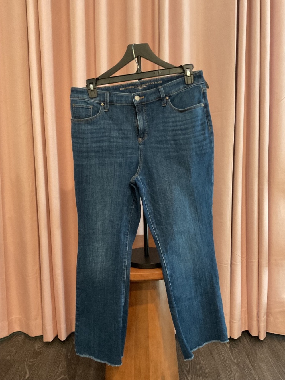 Chico’s So Slimming Girlfriend Kick Flare Raw Hem Jeans  Size 2